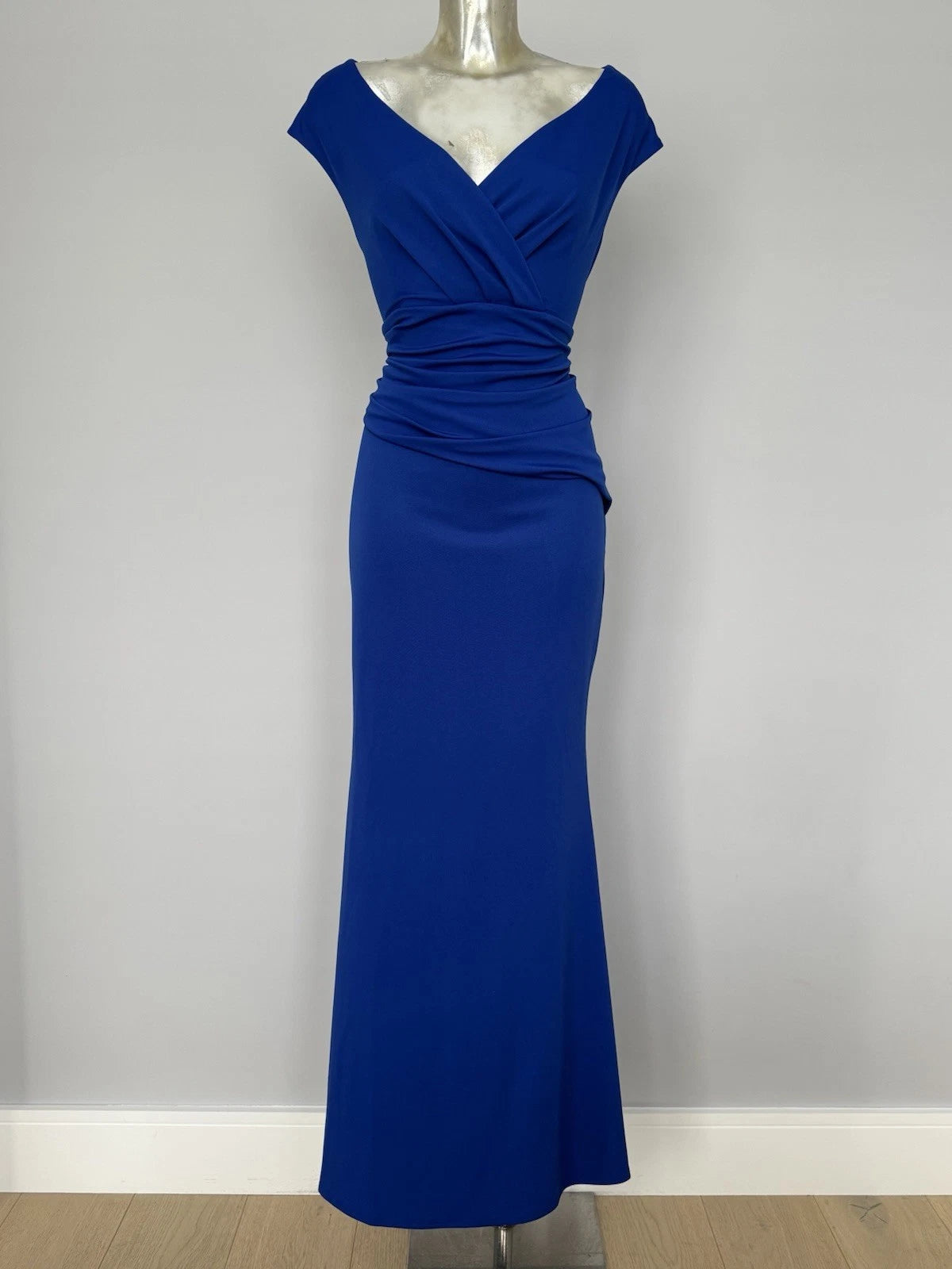 Elegant On/Off Shoulder Form Fitting Evening Party Long Gown Dress